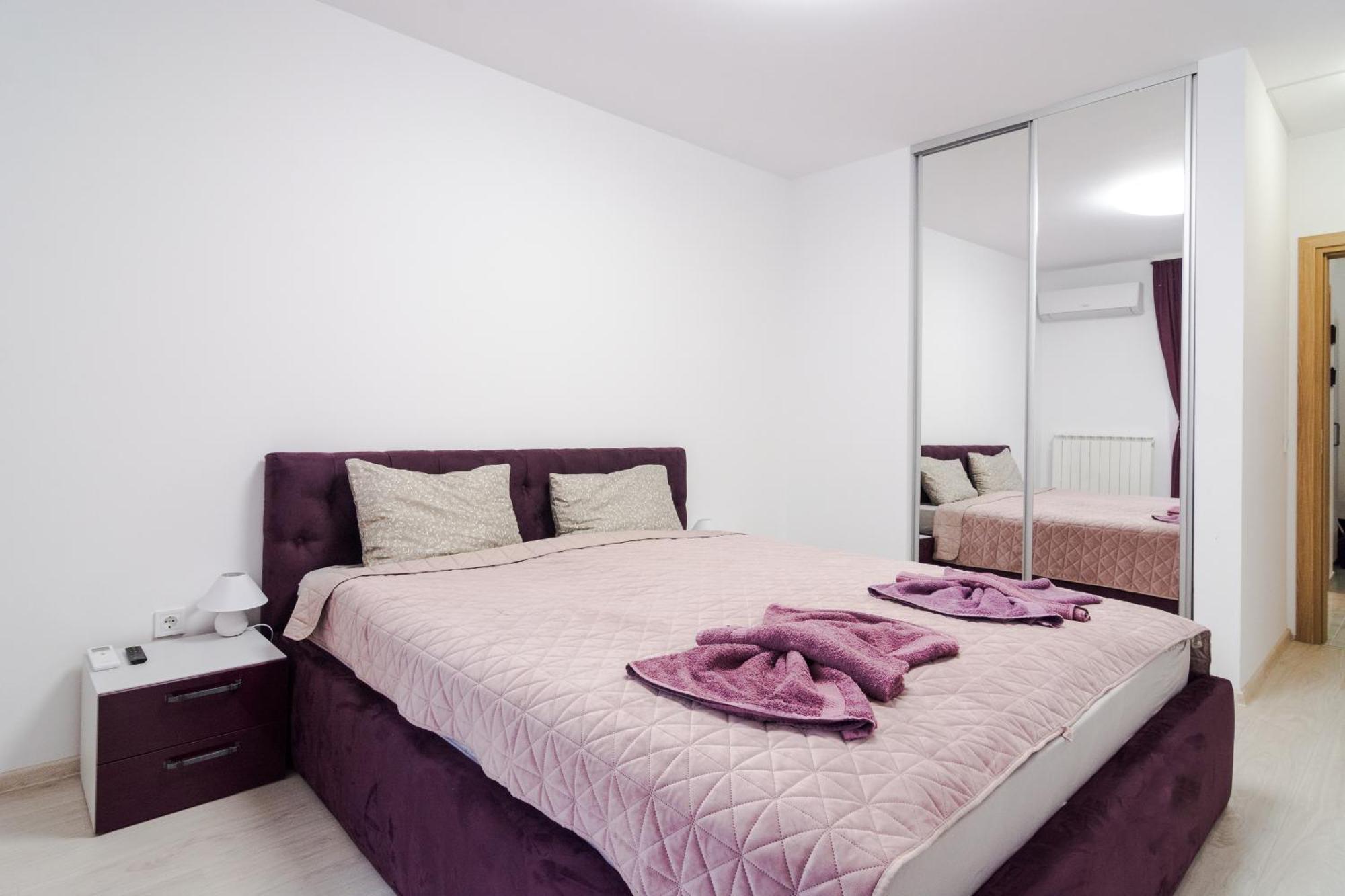 Paris Luxury Top Centre 2Bdr Apt W Work Desk And Wifi Near Nevsky Cathedral Sofia Buitenkant foto