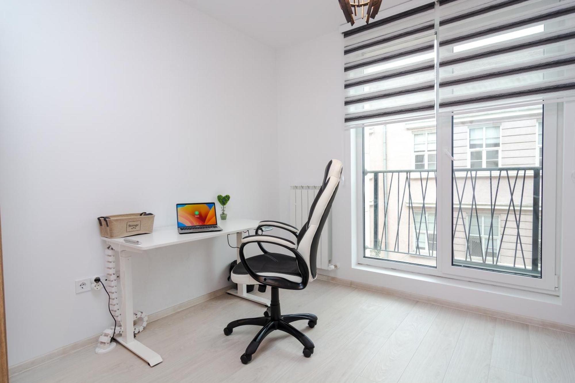 Paris Luxury Top Centre 2Bdr Apt W Work Desk And Wifi Near Nevsky Cathedral Sofia Buitenkant foto